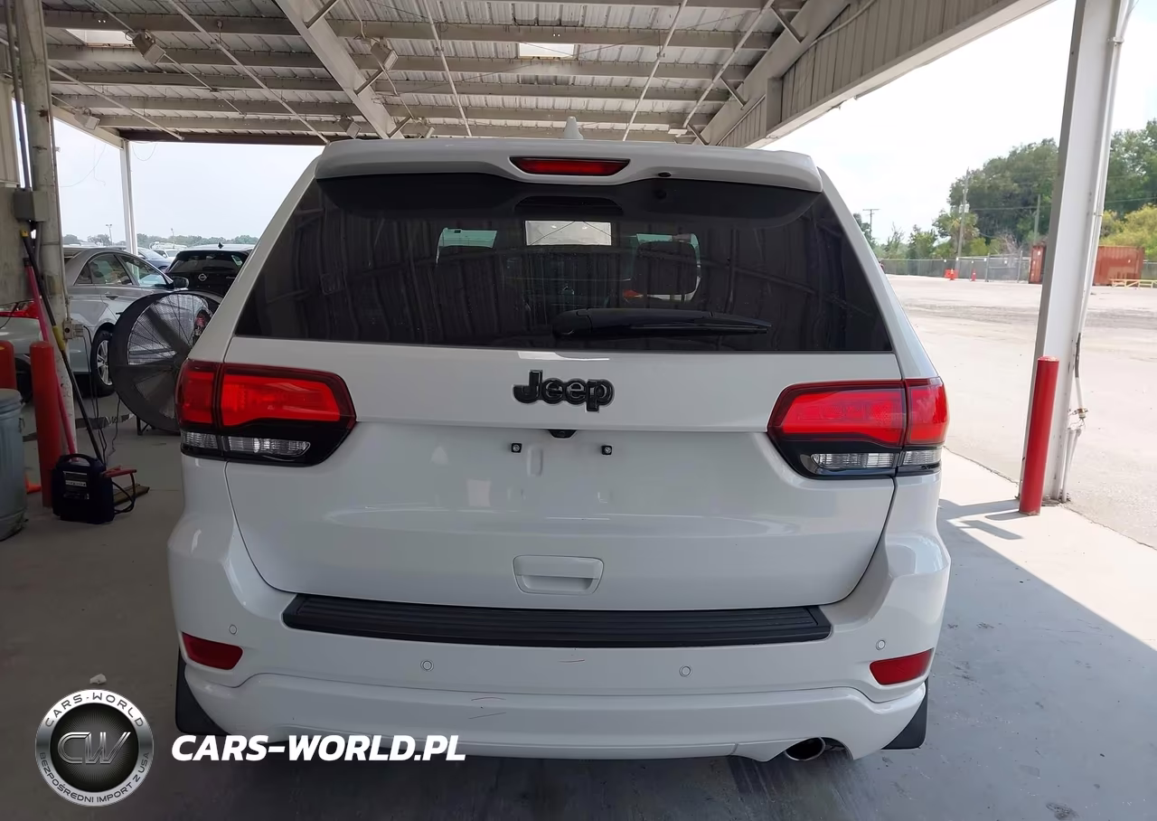 2020 Jeep Grand Cherokee Altitude 4X2 VIN:1C4RJEAG7LC145388 - 17