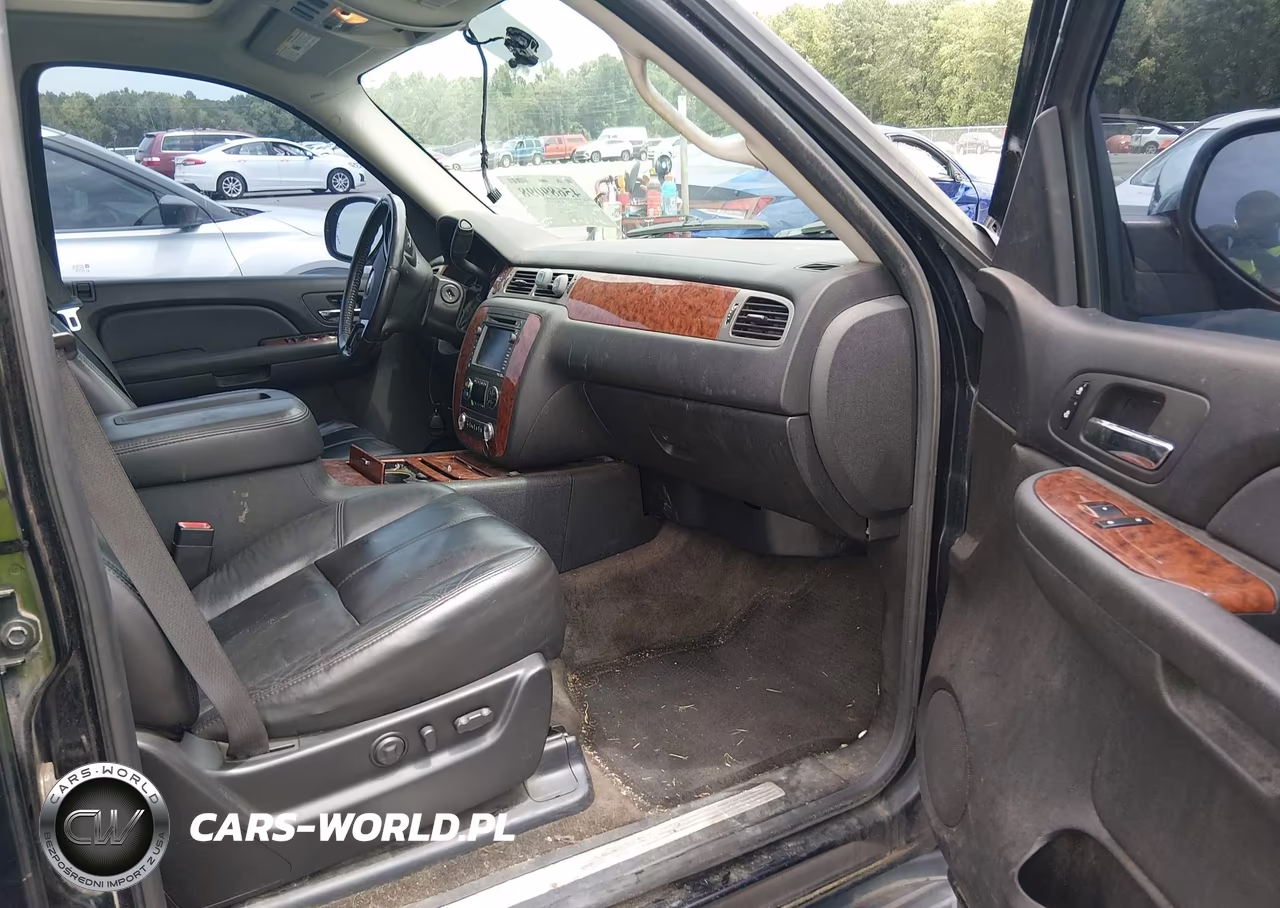 2008 Chevrolet Suburban 1500 Ltz VIN:1GNFK16318J208736 - 5