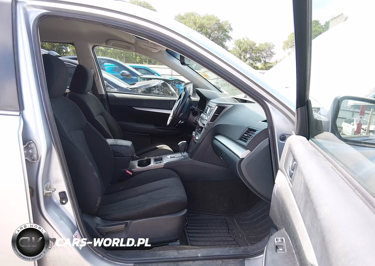 2013 Subaru Outback 2.5I Premium VIN:4S4BRCCC6D3270436 - 5