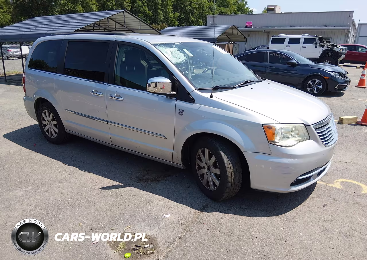 2011 Chrysler Town & Country Touring-L