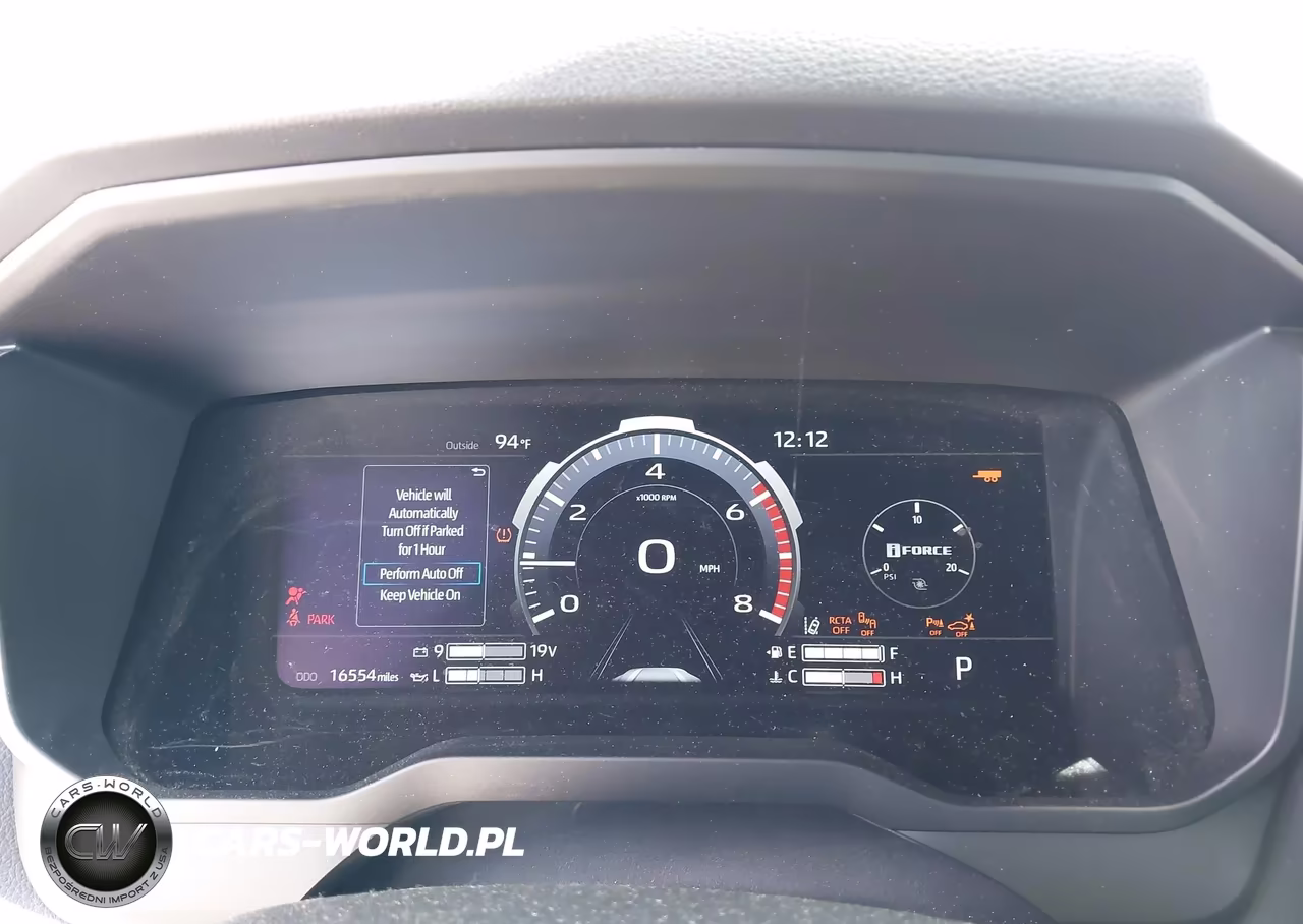 2025 Toyota Tundra Limited VIN:5TFJA5EC8SX039981 - 7