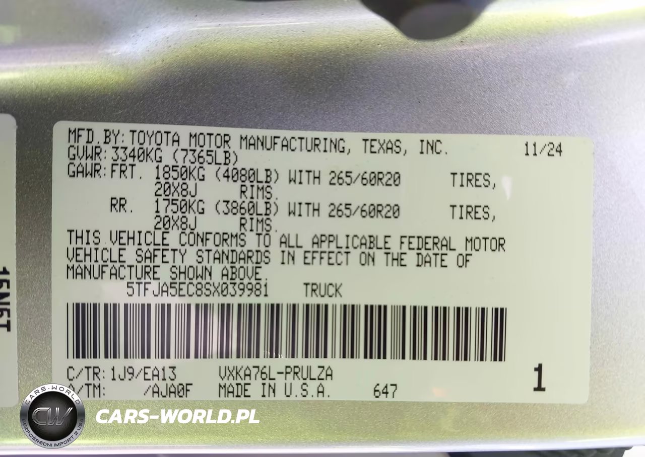 2025 Toyota Tundra Limited VIN:5TFJA5EC8SX039981 - 9