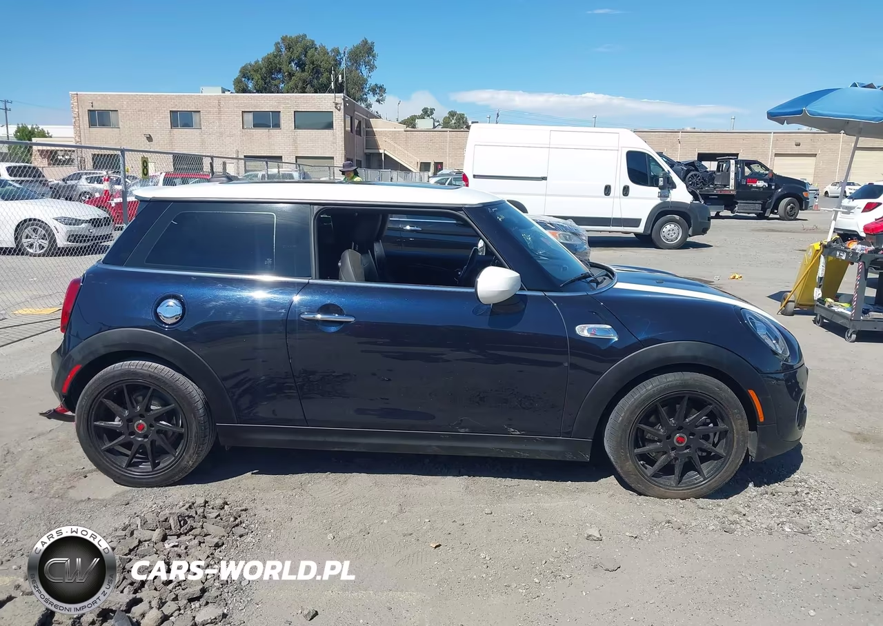 2020 Mini Hardtop Cooper S VIN:WMWXR5C00L2M61542 - 12