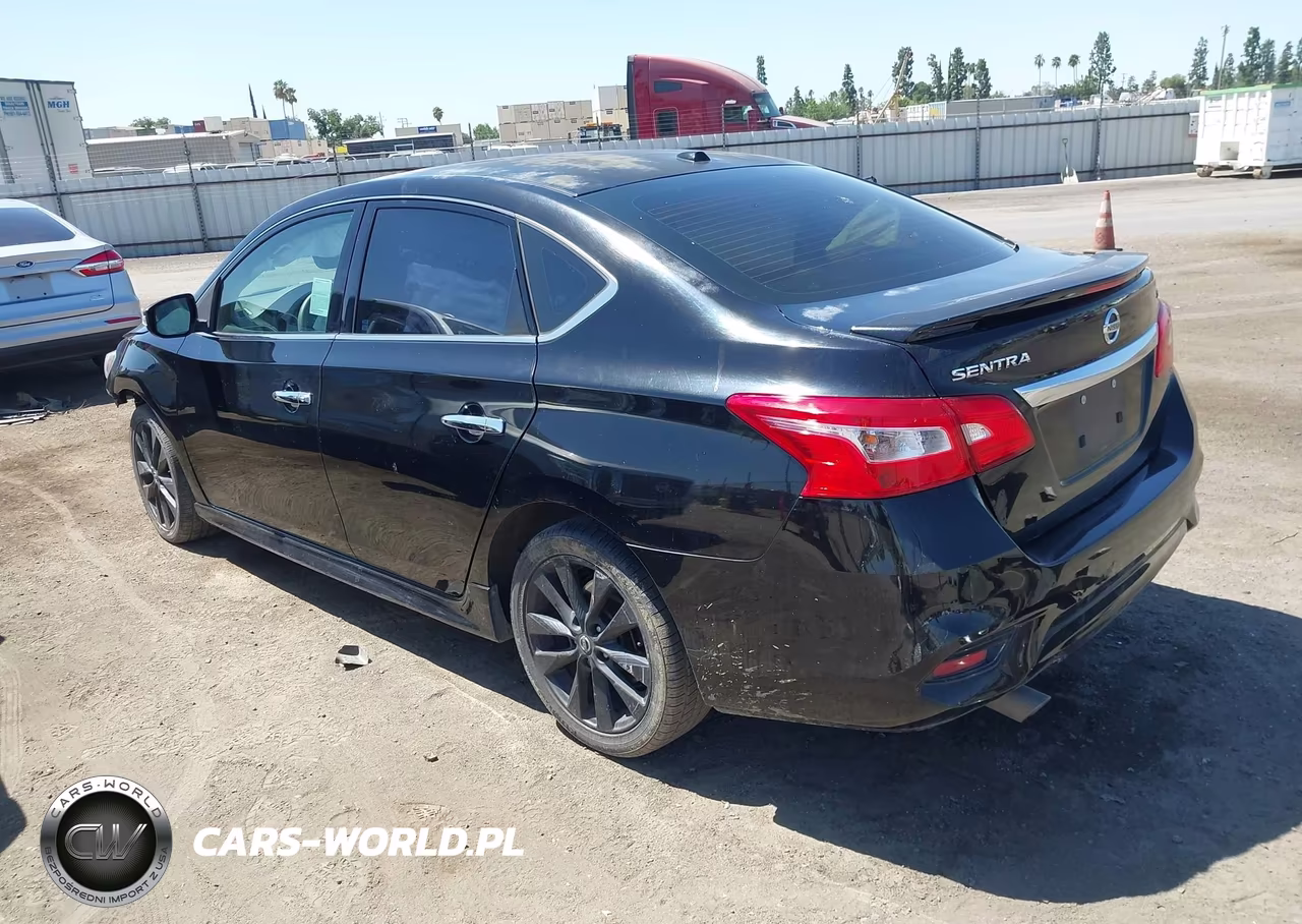 2017 Nissan Sentra Sr VIN:3N1AB7AP0HY313198 - 3
