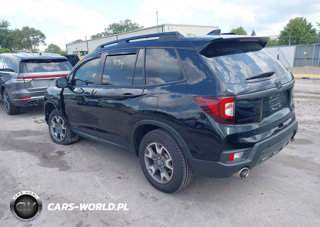 2023 Honda Passport Awd Trailsport VIN:5FNYF8H61PB007138 - 3