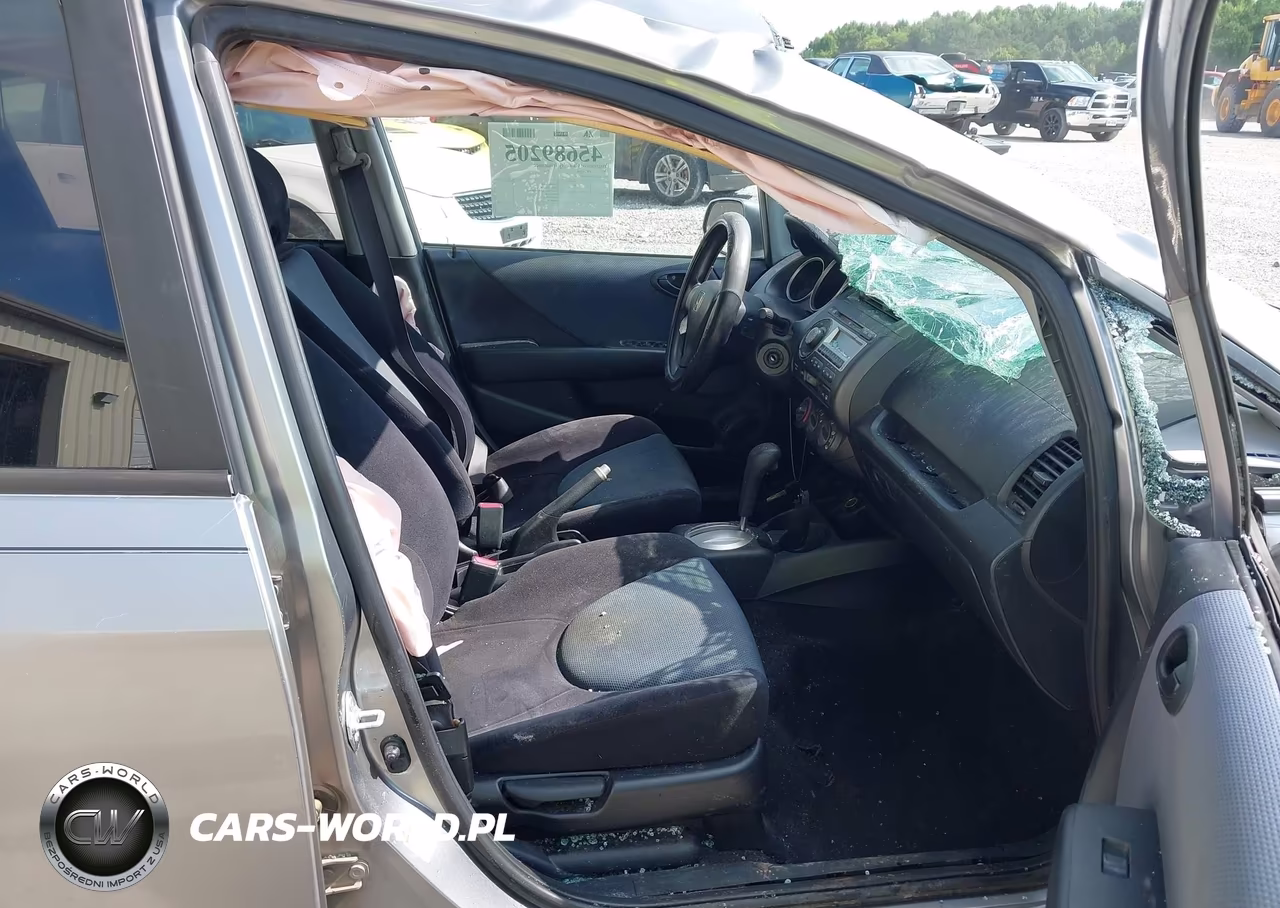 2007 Honda Fit VIN:JHMGD384X7S037159 - 5