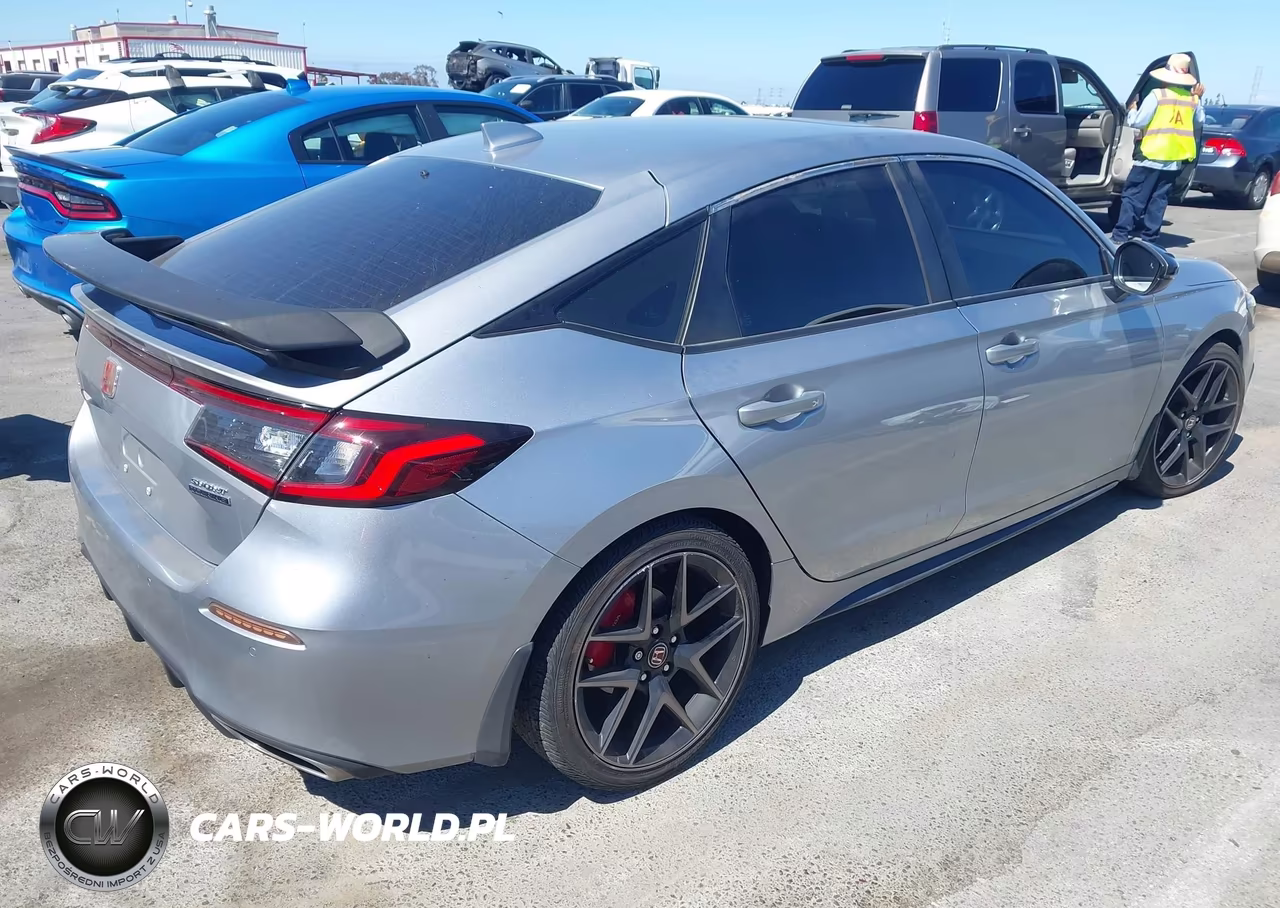 2024 Honda Civic Sport Touring VIN:19XFL1H80RE005415 - 4