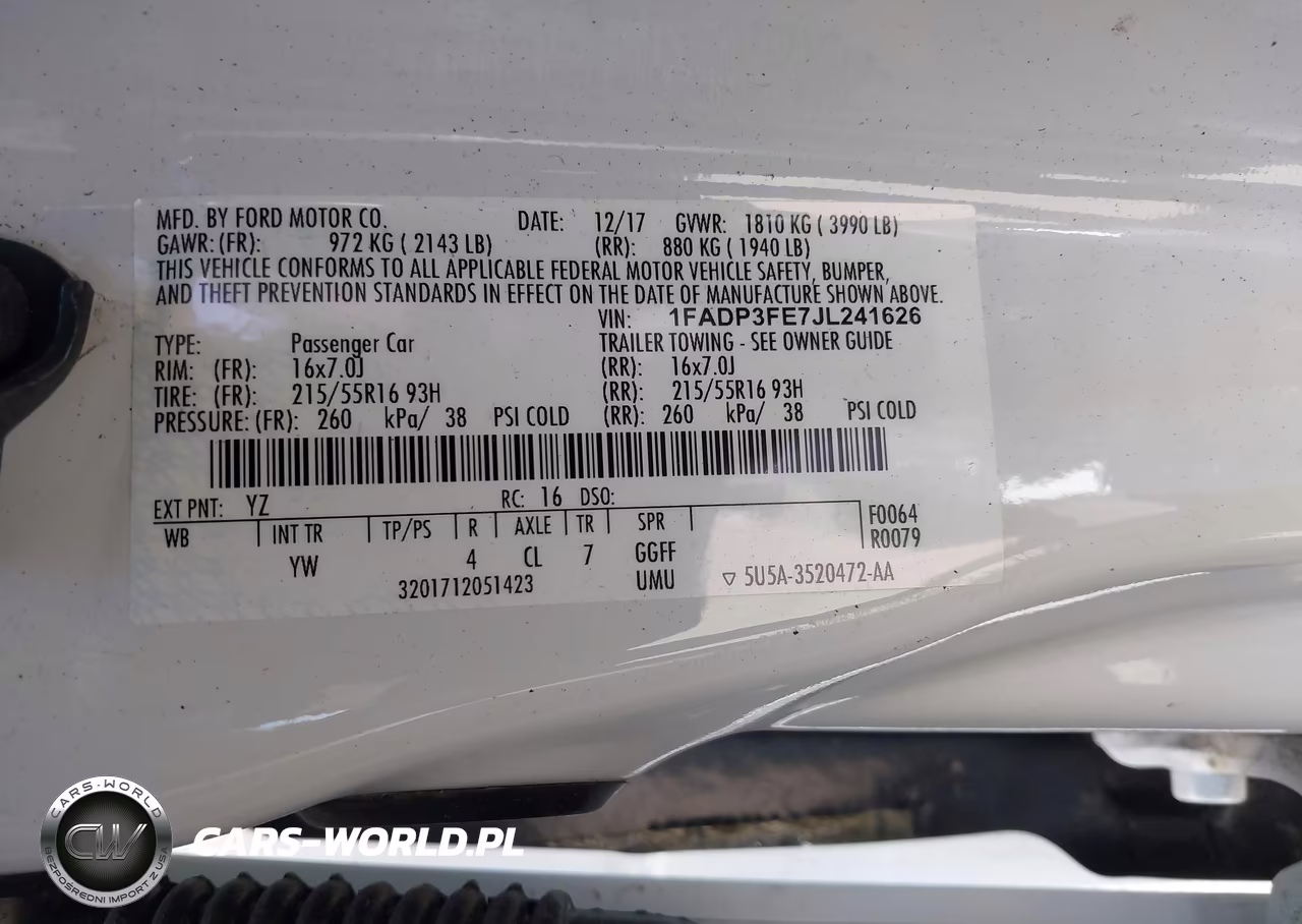 2018 Ford Focus Se VIN:1FADP3FE7JL241626 - 9