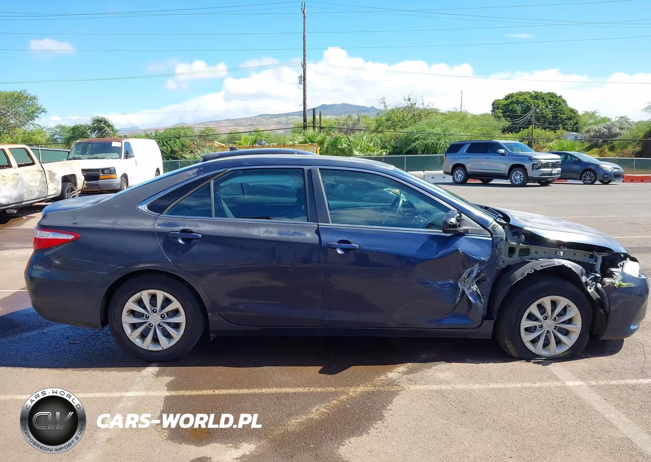 2017 Toyota Camry Le VIN:4T1BF1FK0HU706732 - 14