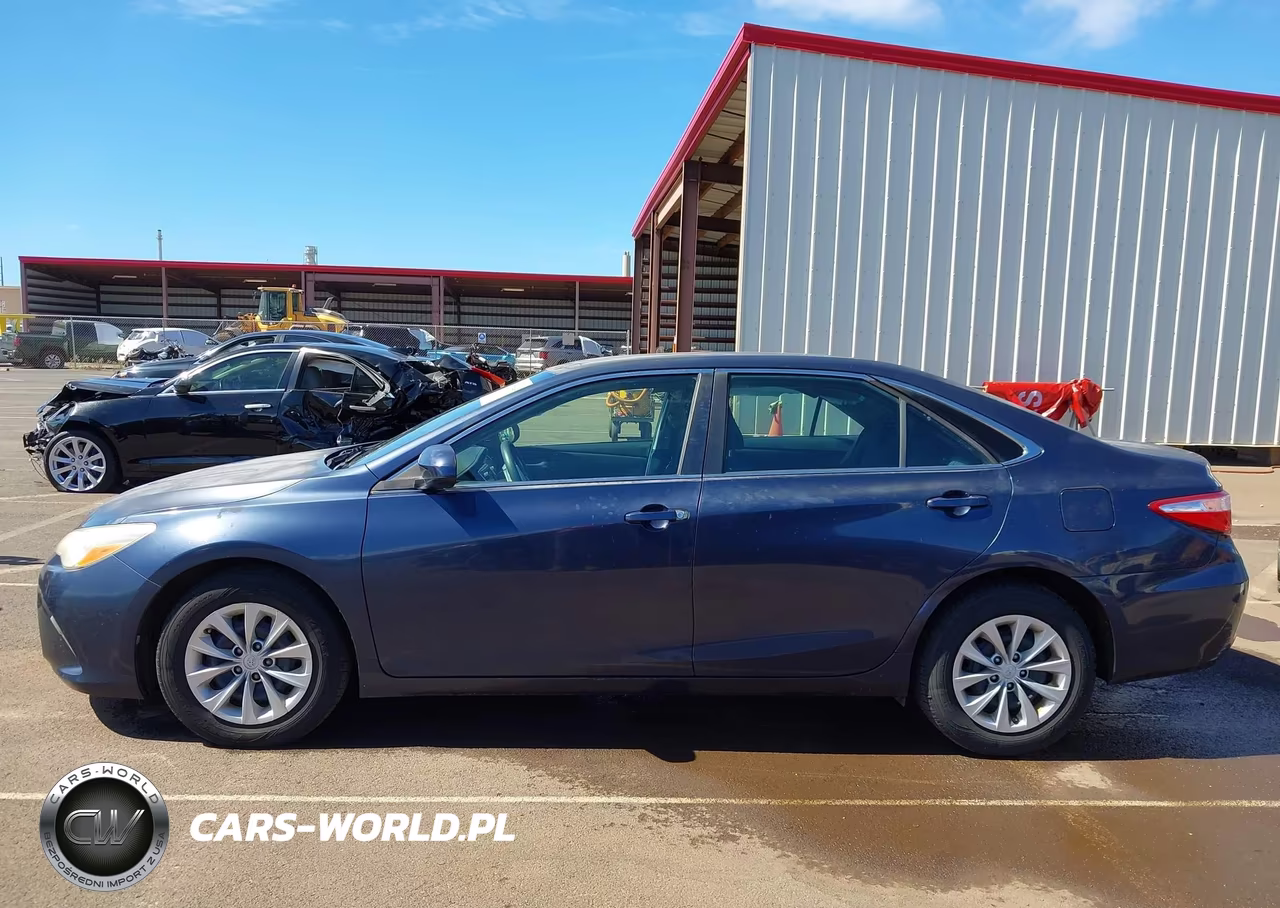 2017 Toyota Camry Le VIN:4T1BF1FK0HU706732 - 15