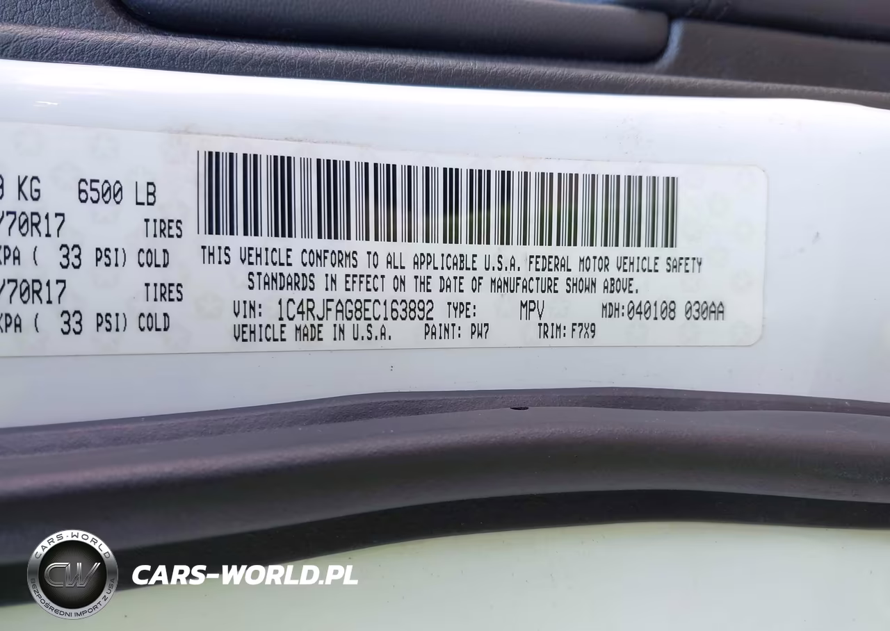2014 Jeep Grand Cherokee Laredo VIN:1C4RJFAG8EC163892 - 9