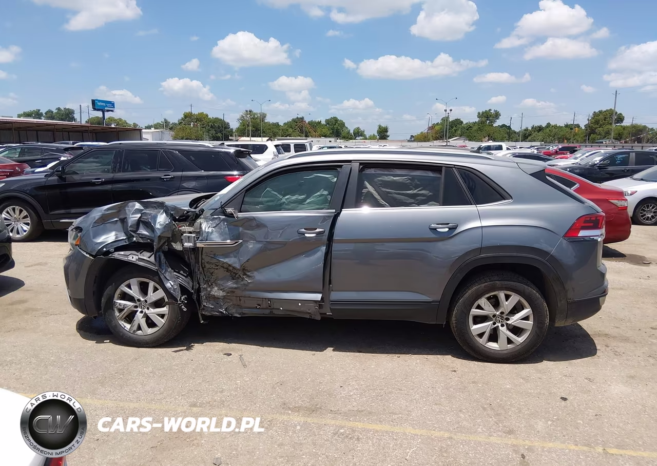 2020 Volkswagen Atlas Cross Sport 2.0T S VIN:1V2AC2CAXLC201322 - 14