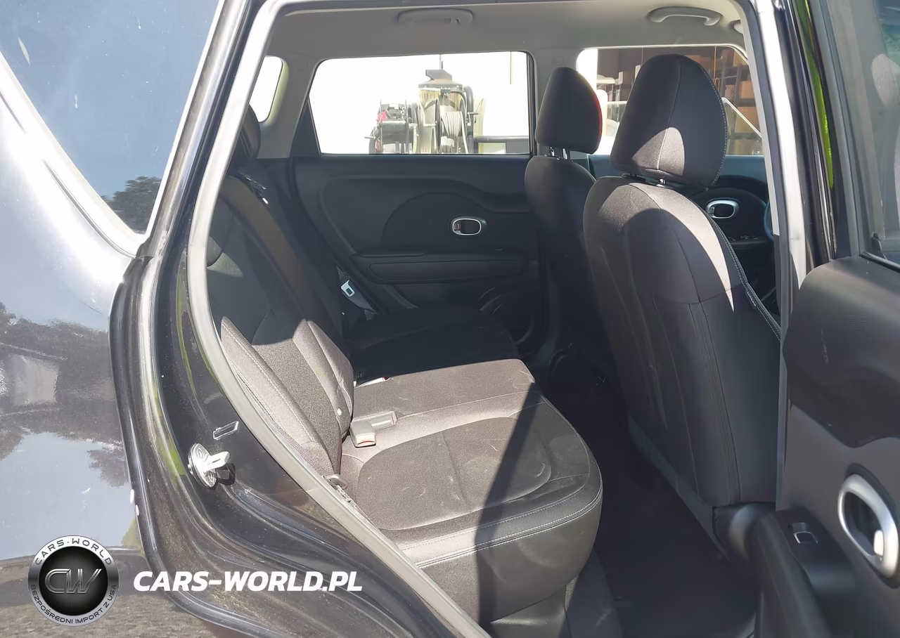 2017 Kia Soul VIN:KNDJN2A24H7478684 - 8