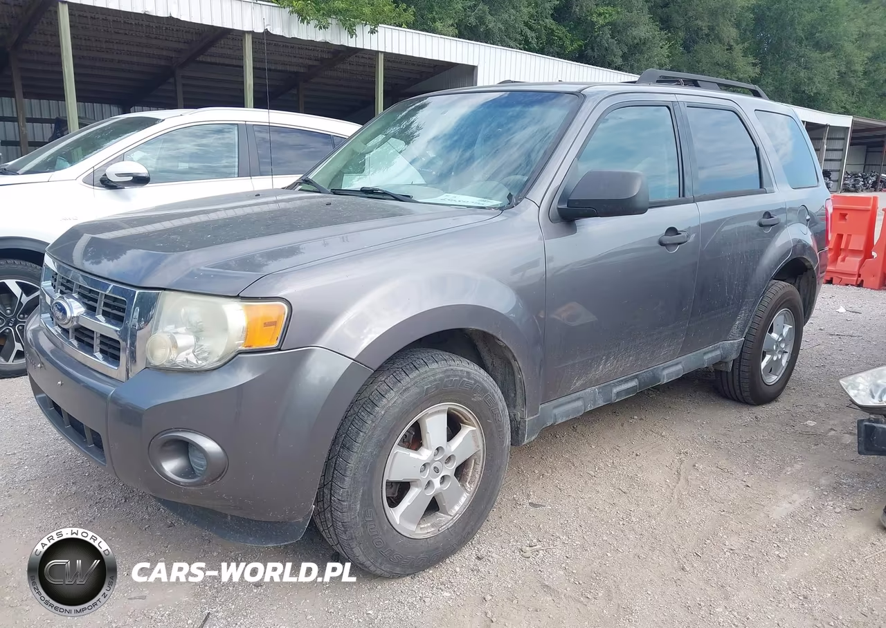 2010 Ford Escape Xls VIN:1FMCU0C77AKC49570 - 2