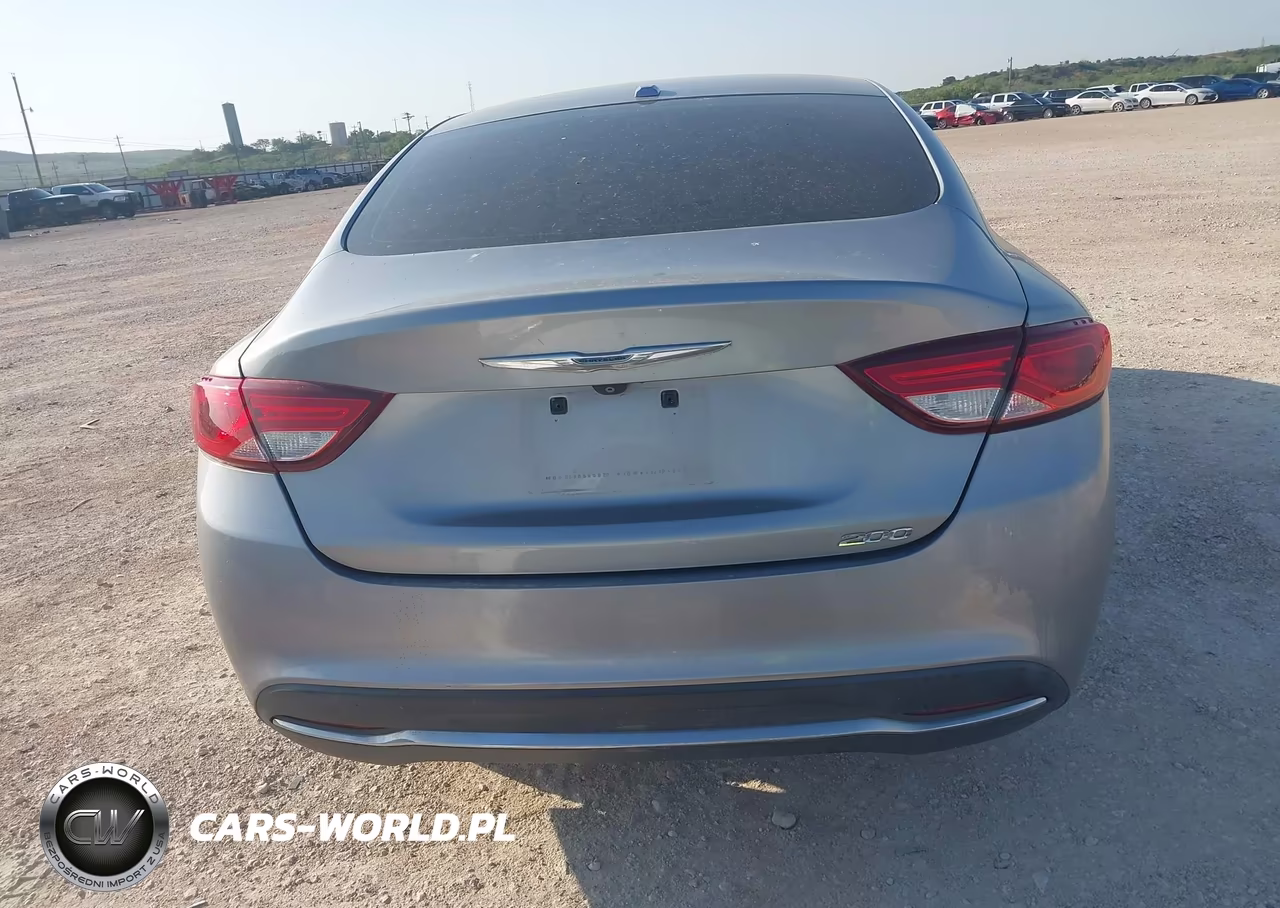 2015 Chrysler 200 Limited VIN:1C3CCCABXFN554409 - 16