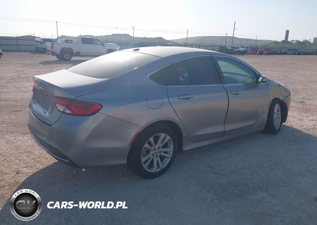 2015 Chrysler 200 Limited VIN:1C3CCCABXFN554409 - 4