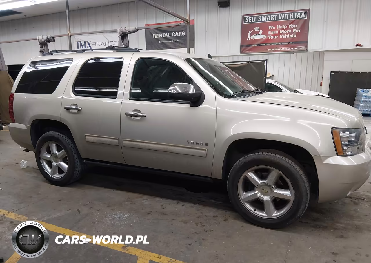 2013 Chevrolet Tahoe Ls VIN:1GNSKAE00DR326424 - 13