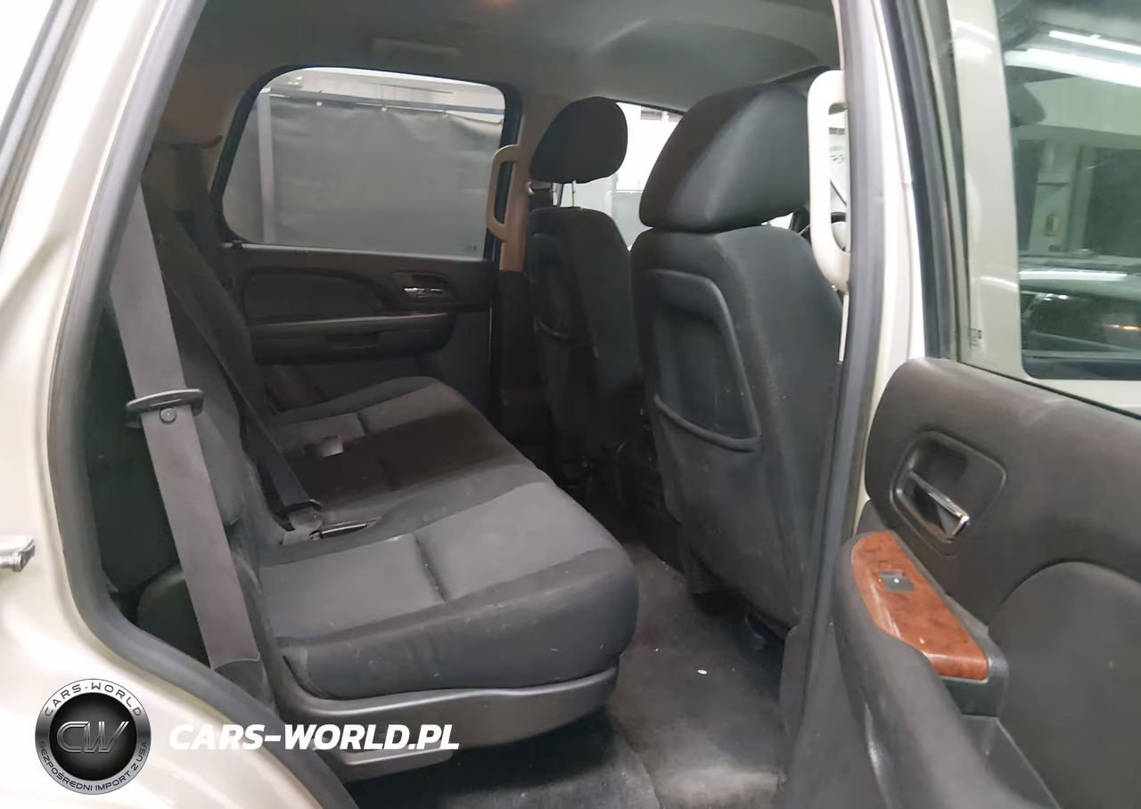 2013 Chevrolet Tahoe Ls VIN:1GNSKAE00DR326424 - 8