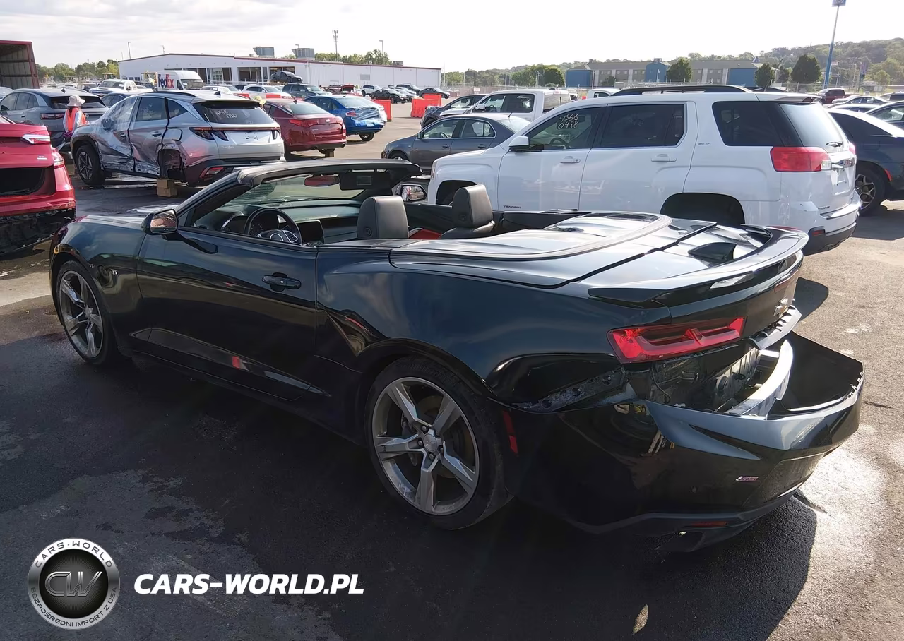 2018 Chevrolet Camaro 2Ss VIN:1G1FG3D75J0158746 - 3