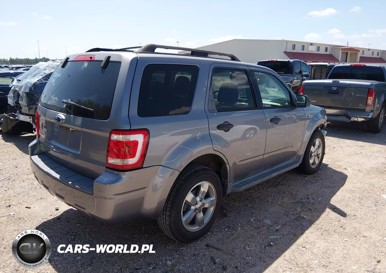 2008 Ford Escape Xlt VIN:1FMCU03198KC32713 - 4