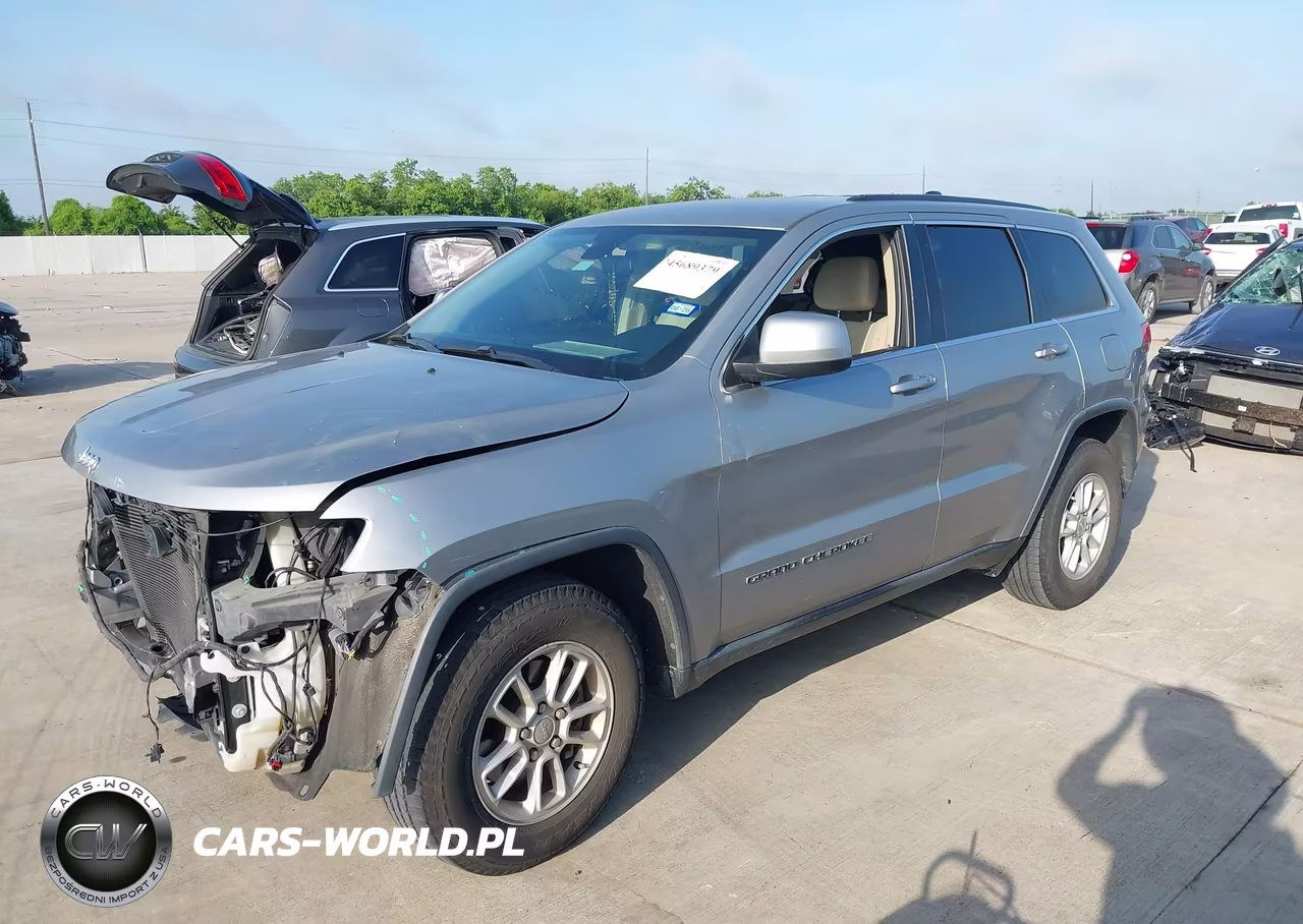 2018 Jeep Grand Cherokee Laredo 4X2 VIN:1C4RJEAGXJC168421 - 2