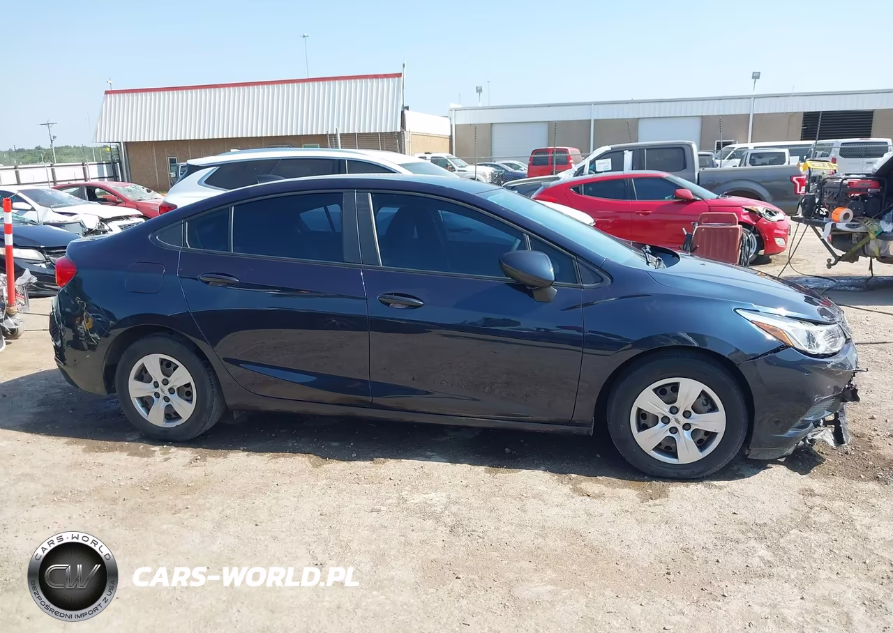 2016 Chevrolet Cruze Ls Auto VIN:1G1BC5SM9G7260775 - 13