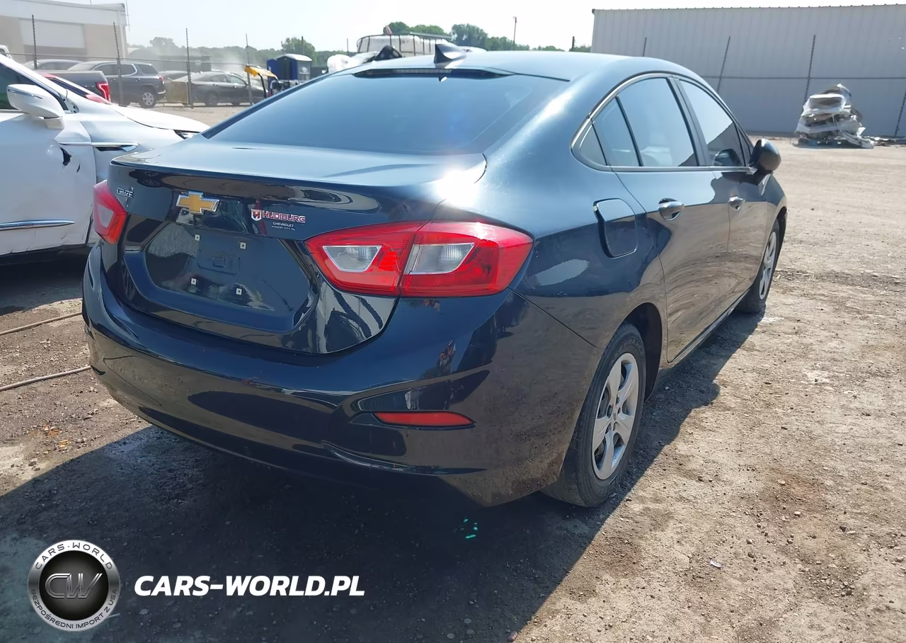 2016 Chevrolet Cruze Ls Auto VIN:1G1BC5SM9G7260775 - 4