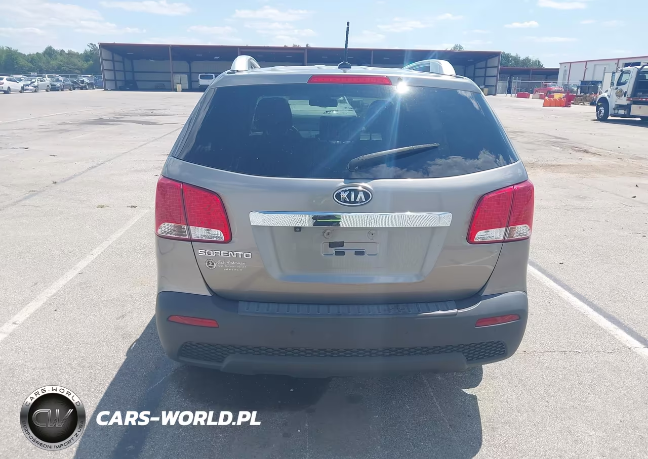 2013 Kia Sorento Lx VIN:5XYKTCA61DG408186 - 16