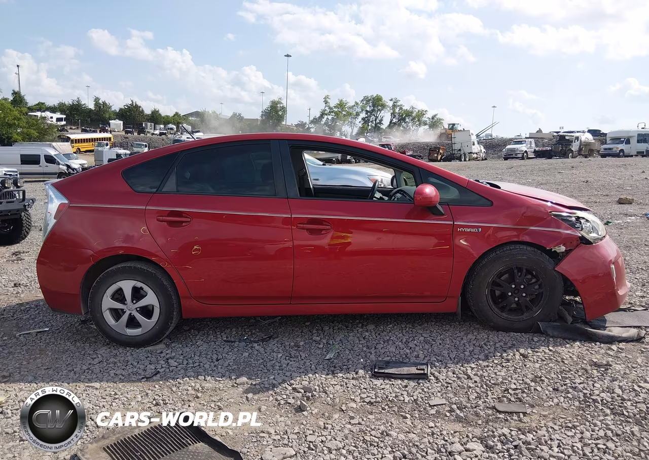 2015 Toyota Prius Two VIN:JTDKN3DU7F1886197 - 13
