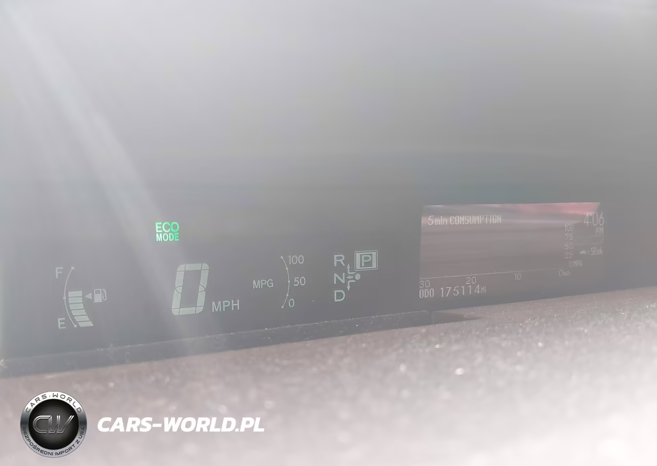 2015 Toyota Prius Two VIN:JTDKN3DU7F1886197 - 7