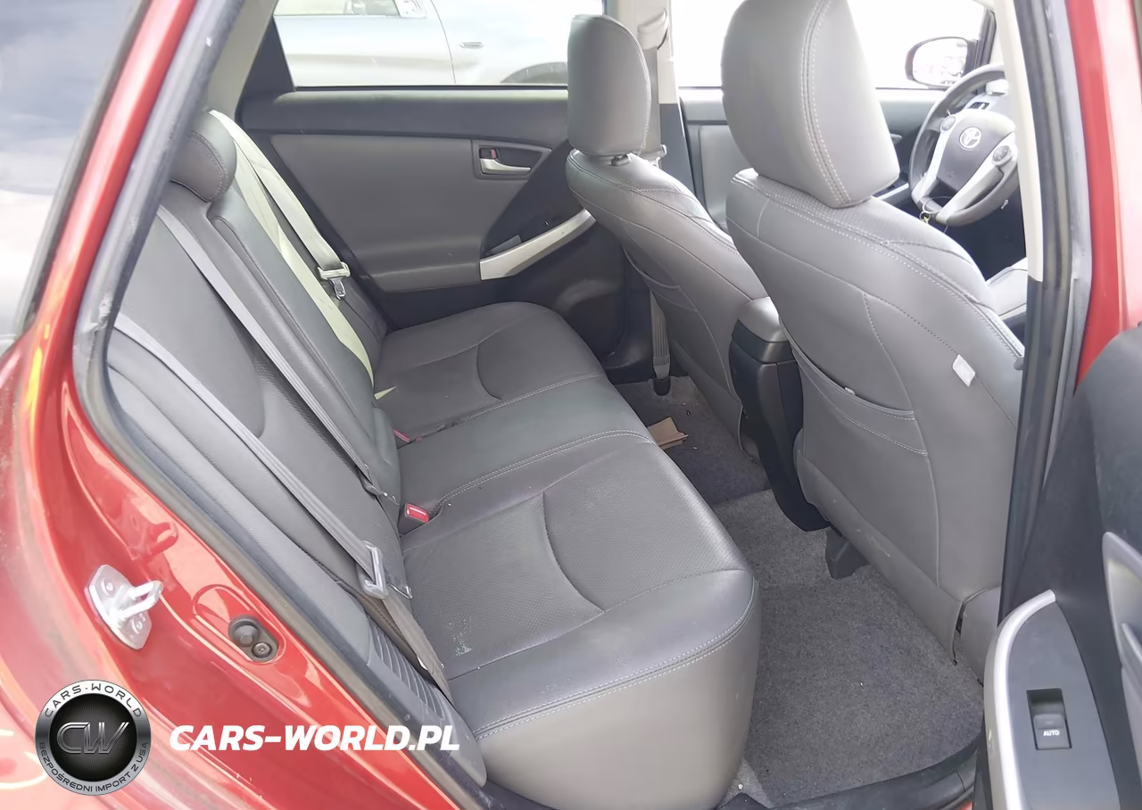 2015 Toyota Prius Two VIN:JTDKN3DU7F1886197 - 8