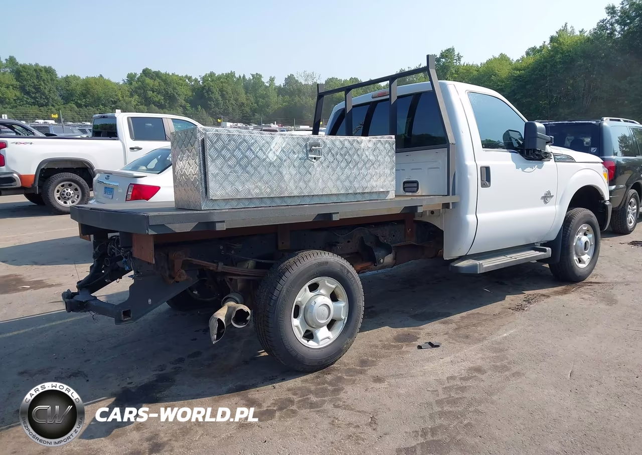 2011 Ford Super Duty F-350 Srw Xl VIN:1FTRF3BT6BEC77448 - 4