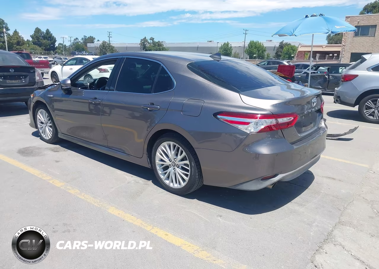 2018 Toyota Camry Hybrid Xle VIN:4T1B21HK9JU003600 - 3