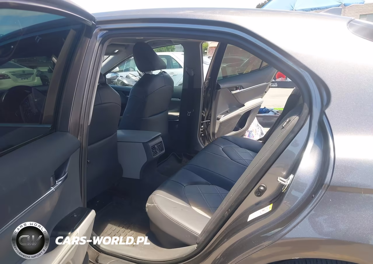 2018 Toyota Camry Hybrid Xle VIN:4T1B21HK9JU003600 - 8