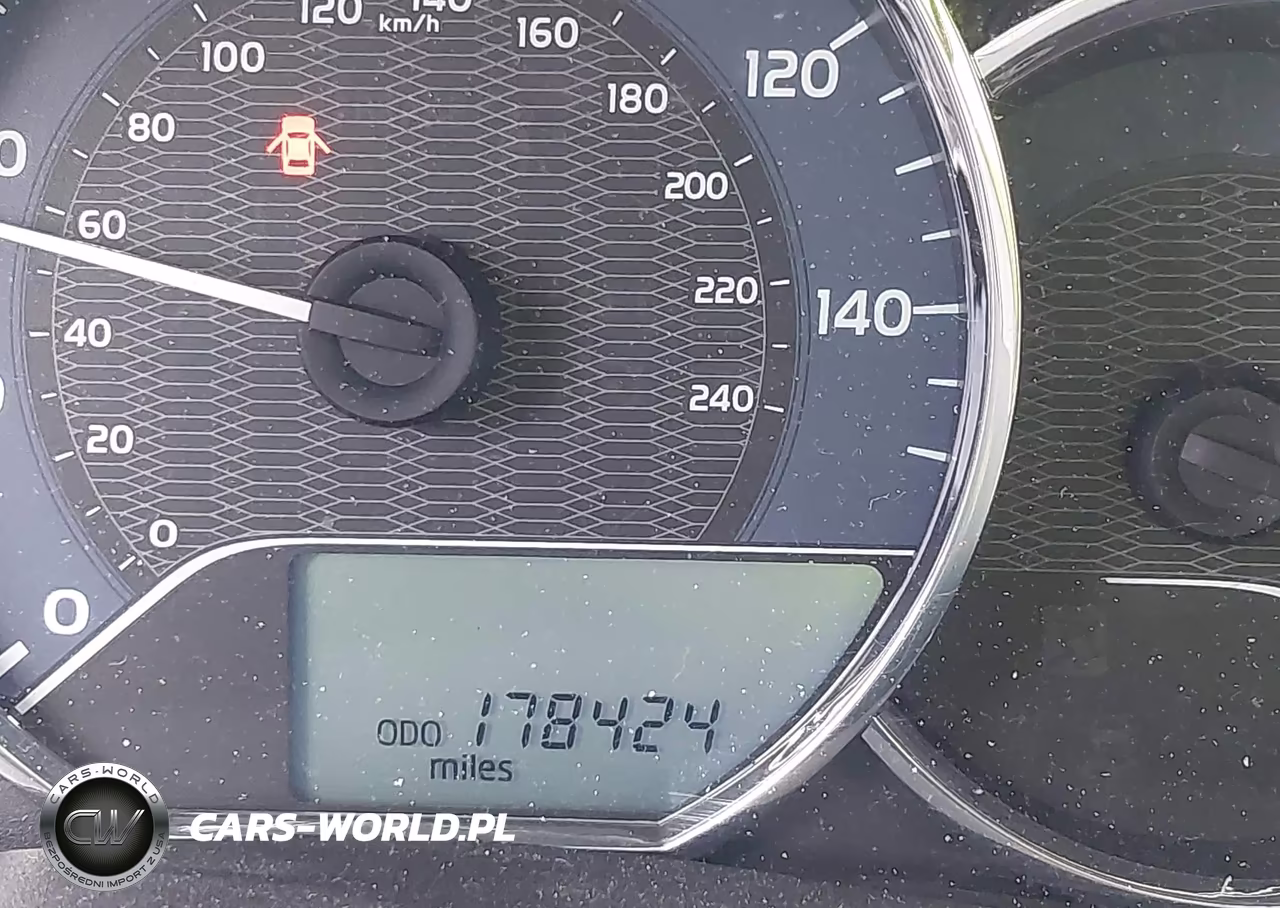 2014 Toyota Corolla Le Plus VIN:5YFBURHE9EP033786 - 15