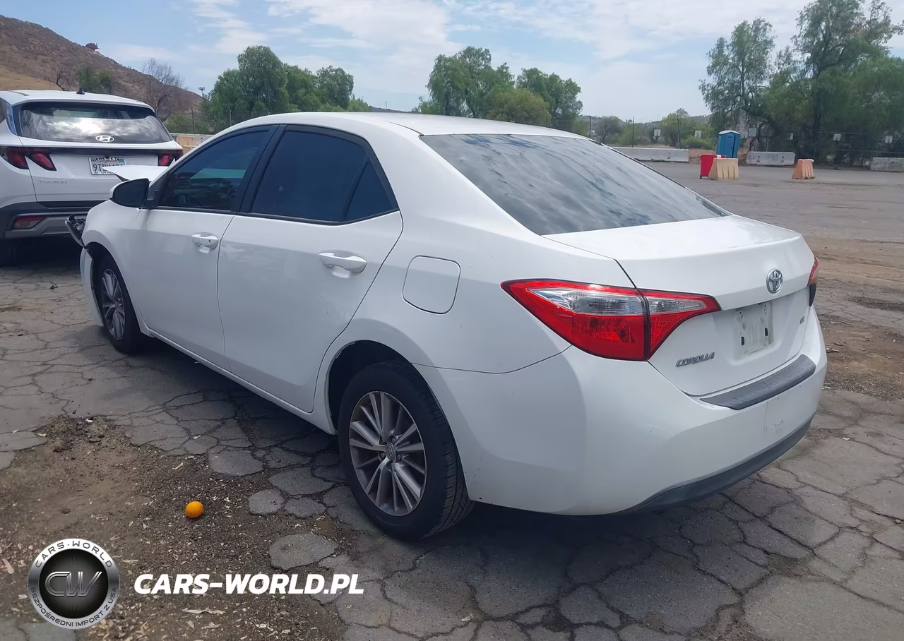 2014 Toyota Corolla Le Plus VIN:5YFBURHE9EP033786 - 3