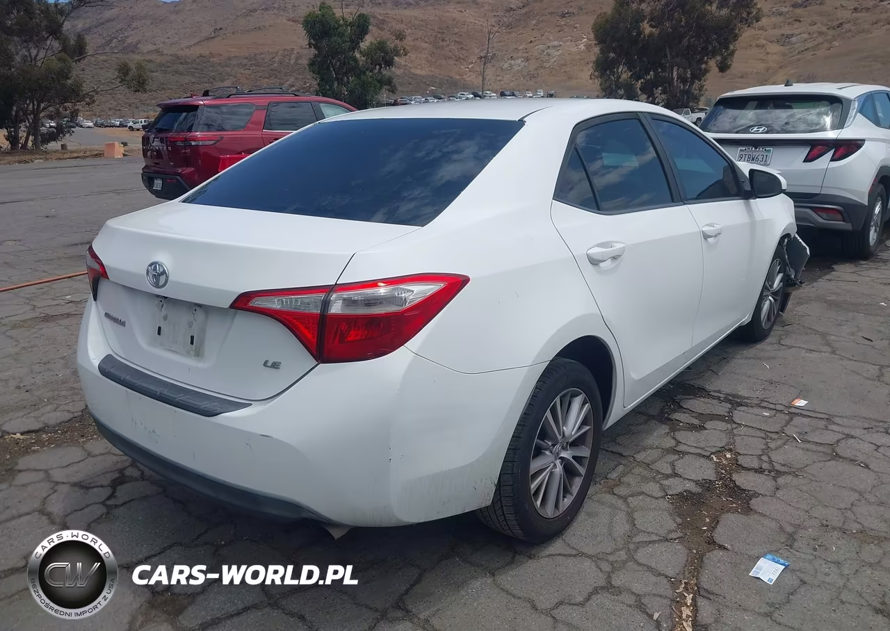 2014 Toyota Corolla Le Plus VIN:5YFBURHE9EP033786 - 4