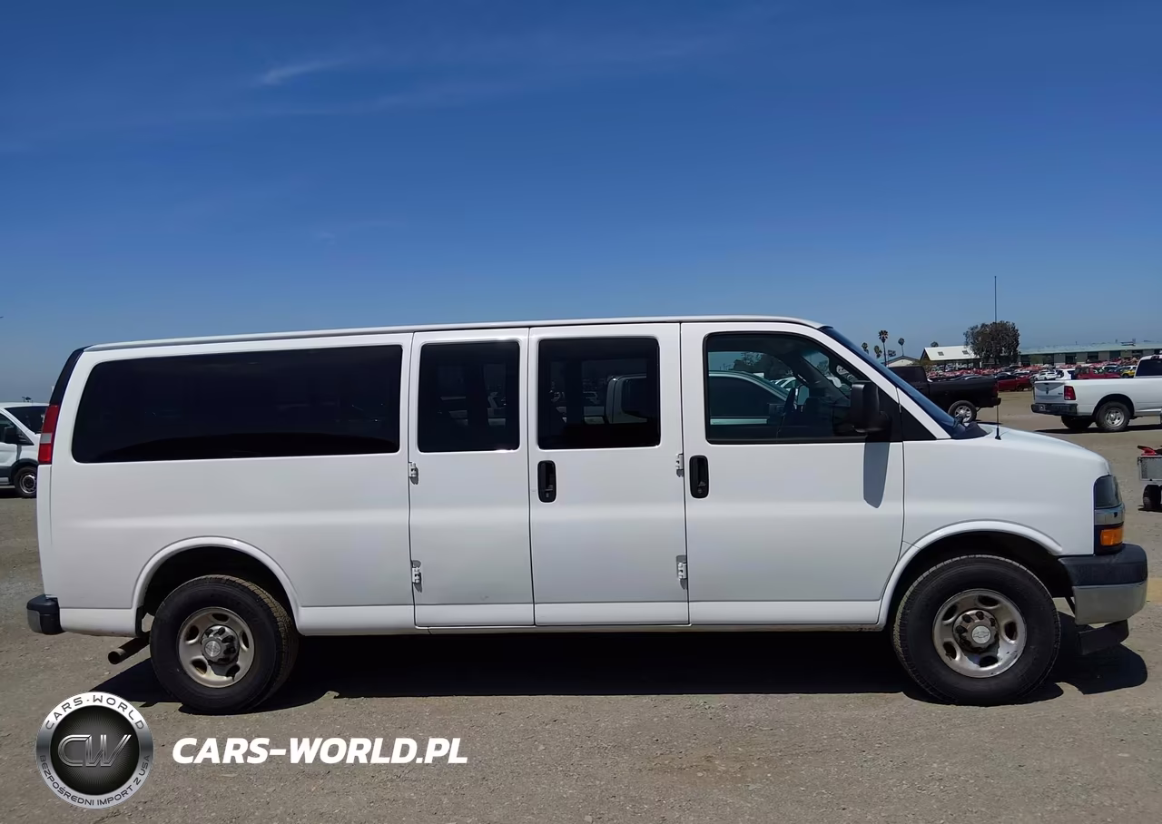 2018 Chevrolet Express 3500 Lt VIN:1GAZGPFG3J1300930 - 13