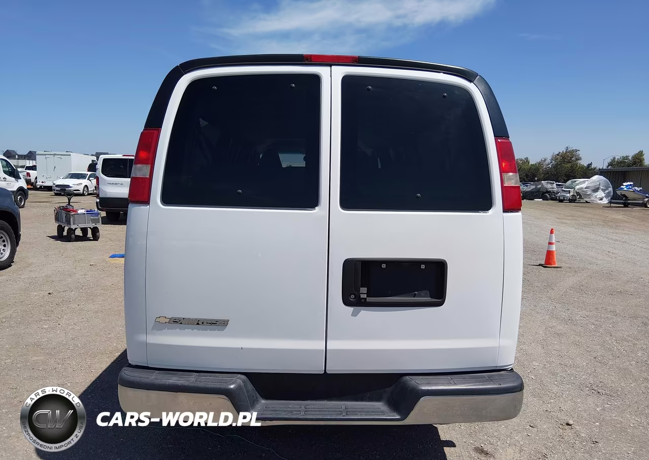 2018 Chevrolet Express 3500 Lt VIN:1GAZGPFG3J1300930 - 16