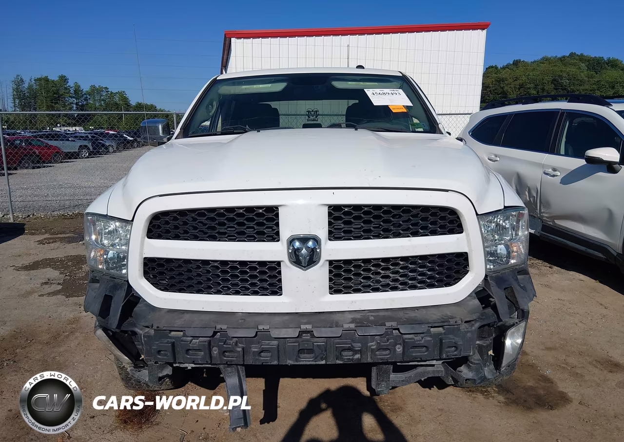 2018 Ram 1500 Express 4X4 5'7 Box VIN:3C6RR7KTXJG198314 - 13