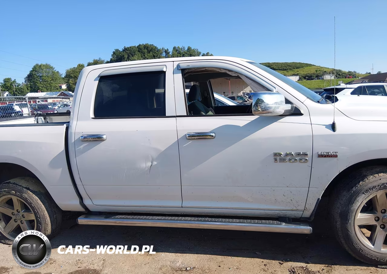 2018 Ram 1500 Express 4X4 5'7 Box VIN:3C6RR7KTXJG198314 - 14