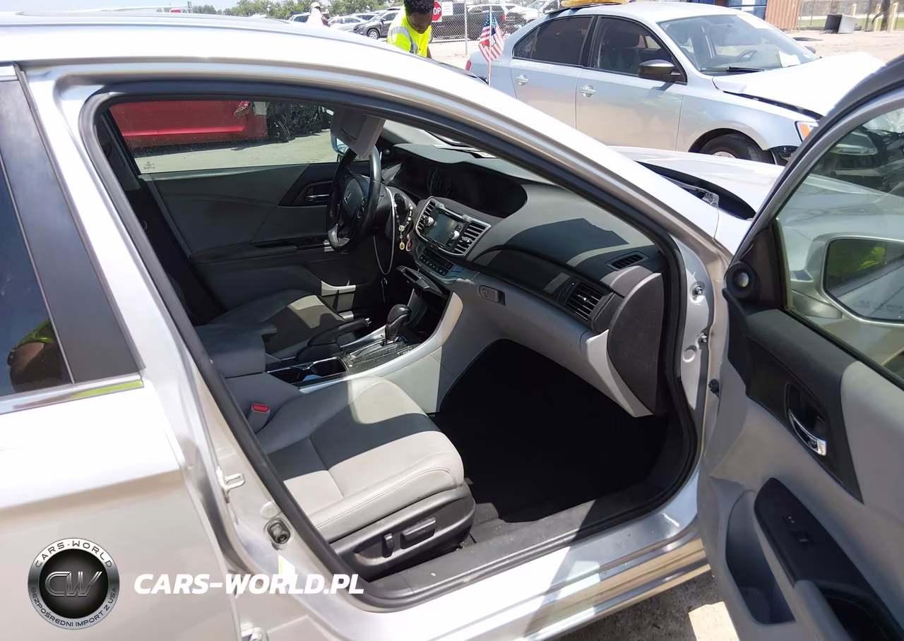 2015 Honda Accord Ex-L VIN:1HGCR2F8XFA174626 - 5