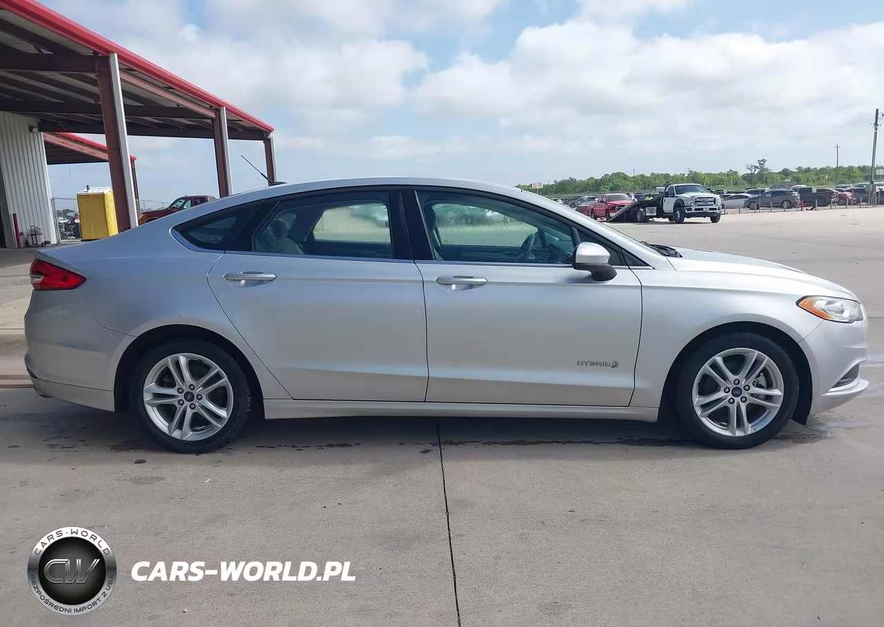 2018 Ford Fusion Hybrid S VIN:3FA6P0UU9JR235720 - 13