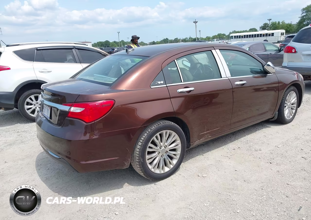 2012 Chrysler 200 Limited VIN:1C3CCBCG7CN210518 - 4