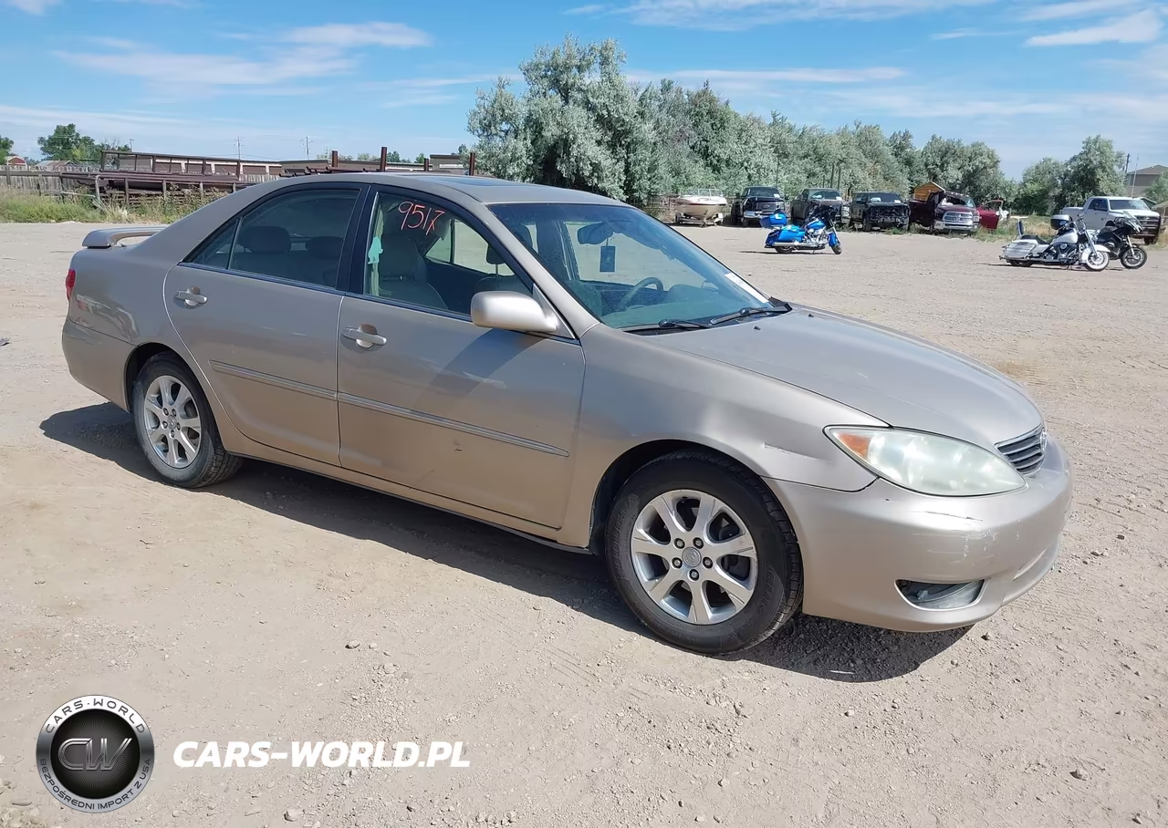 2005 Toyota Camry Xle V6 – zdjęcie 1 z 17