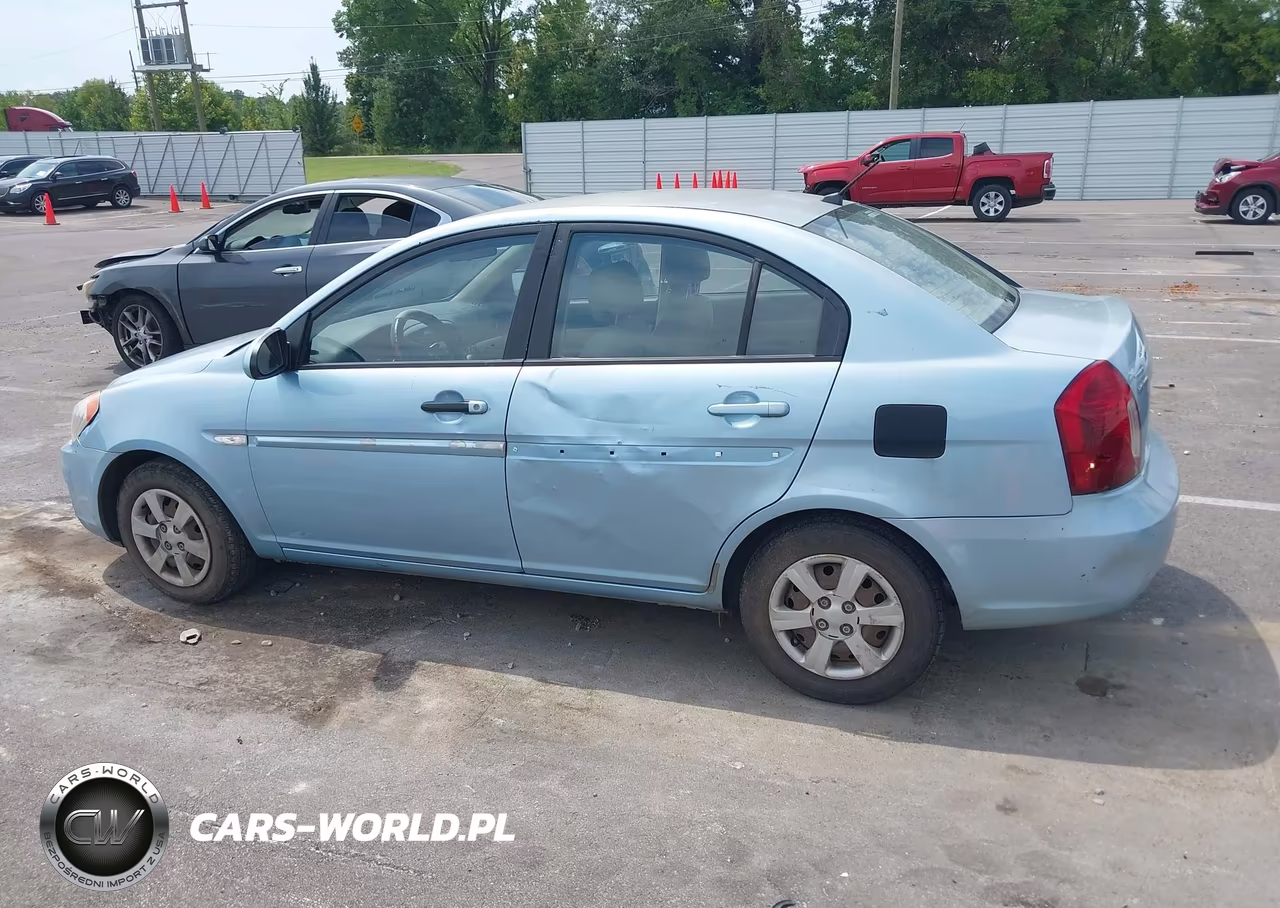 2007 Hyundai Accent Gls VIN:KMHCN46CX7U142829 - 14