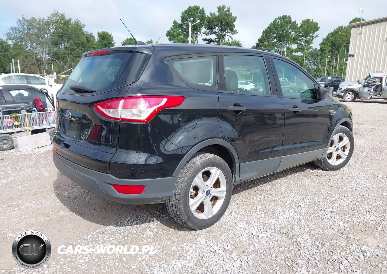 2015 Ford Escape S VIN:1FMCU0F70FUC40099 - 4