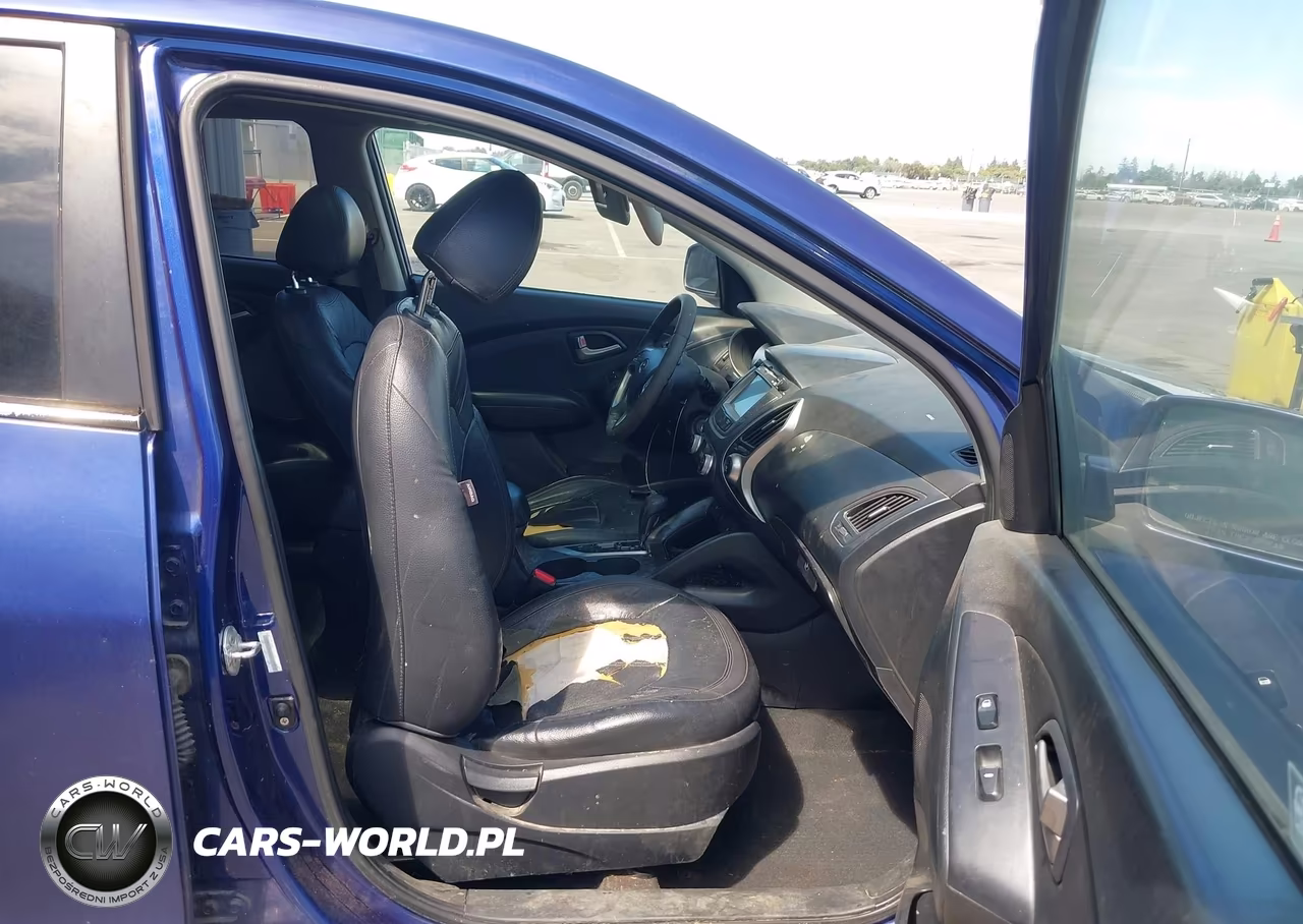 2011 Hyundai Tucson Limited VIN:KM8JU3AC8BU157740 - 5