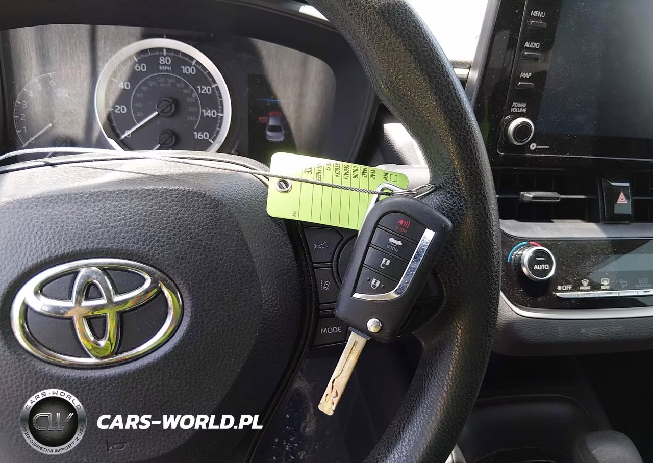 2022 Toyota Corolla Le VIN:JTDEPMAE3N3015942 - 11