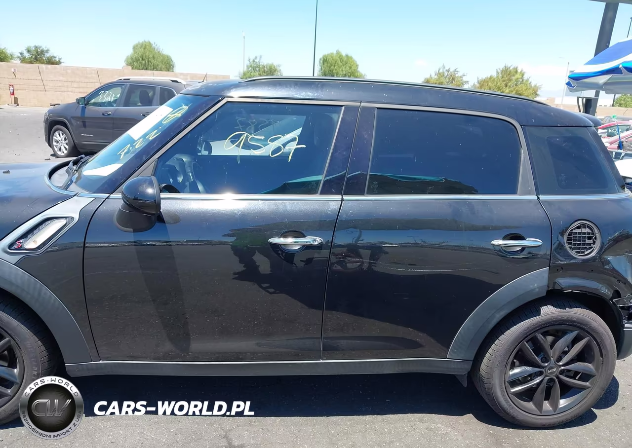 2016 Mini Countryman Cooper S VIN:WMWZC3C56GWT08916 - 14